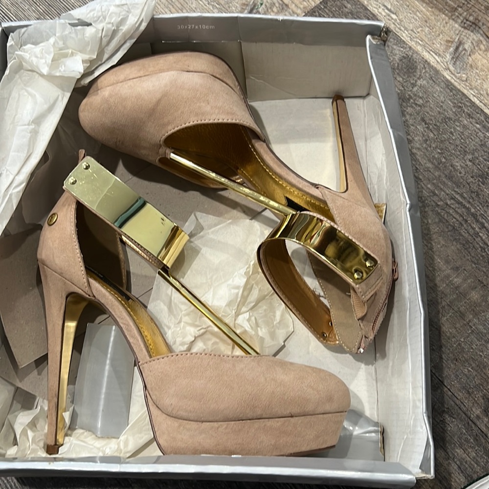 Women’s boots